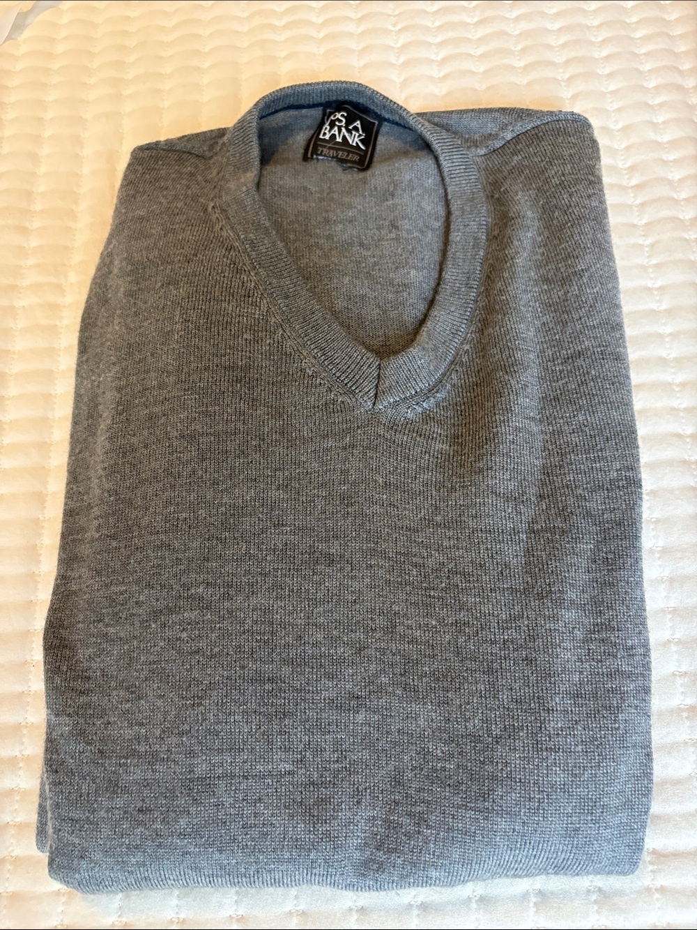 Jos. A. Bank Men's Light Gray V-Neck Sweater